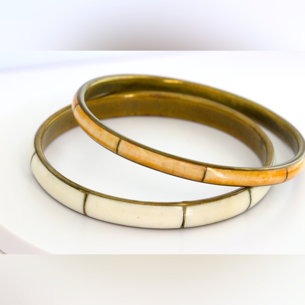 Vintage Mother of Pearl Bangle Bracelets Set Gold Tone Inlay Stackable